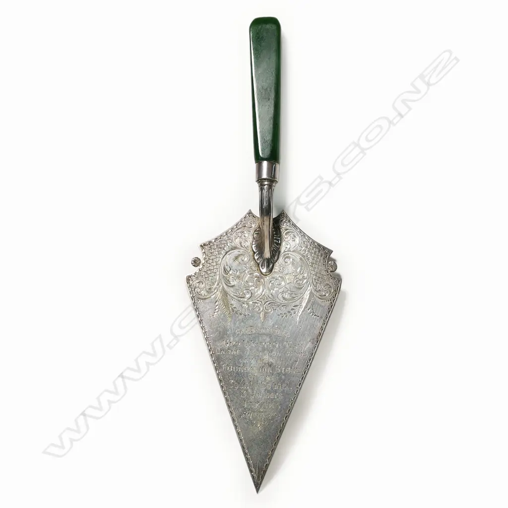 New Zealand 'PHK' greenstone silver presentation Trowel, Image 1++
